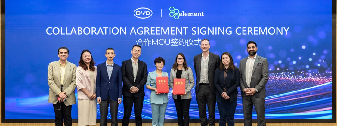 BYD and Element Fleet Management group at signing agreement